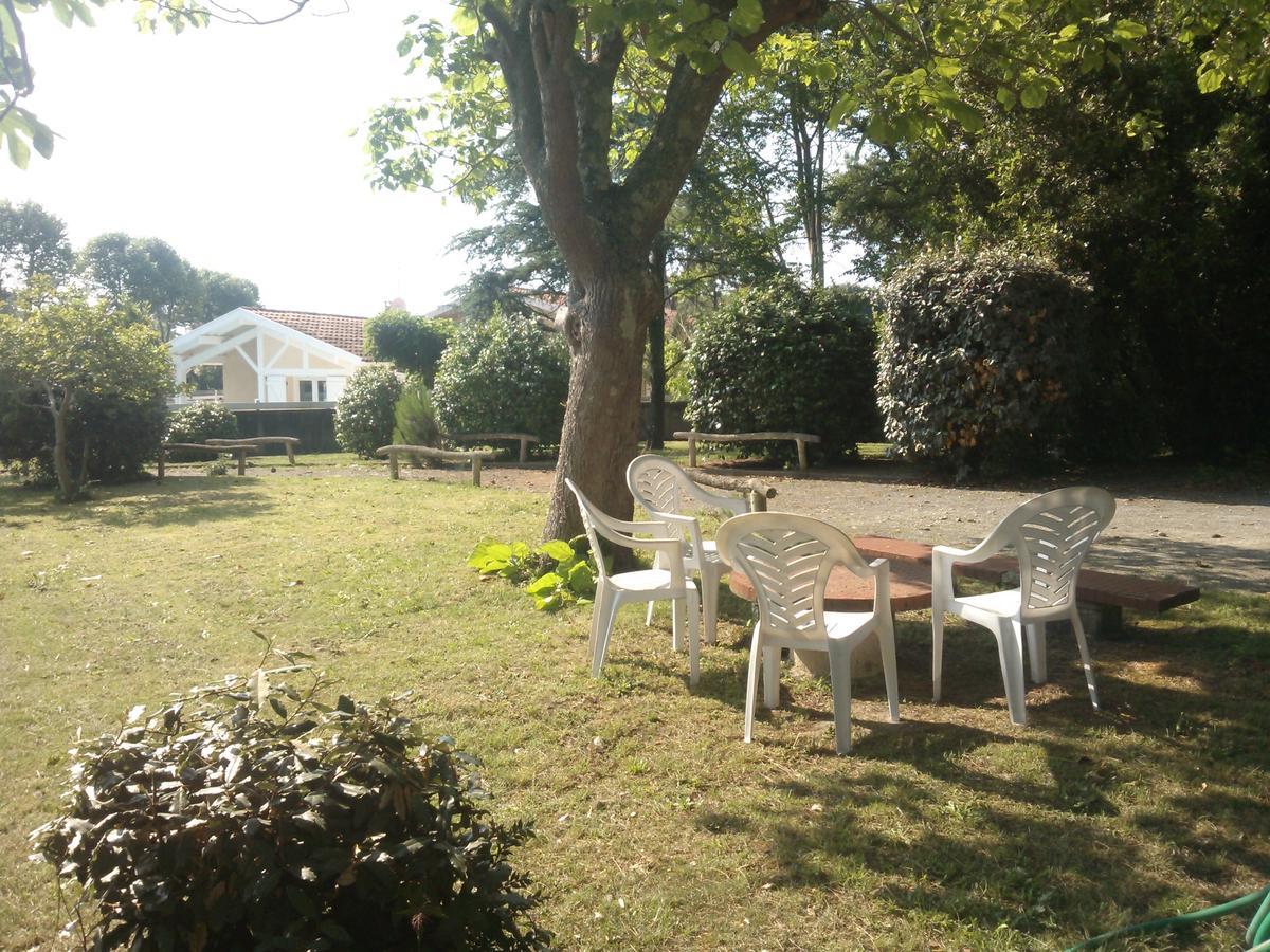 Hotel Restaurant Du Parc Capbreton Exterior photo